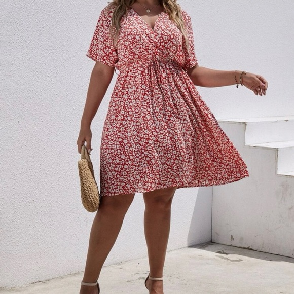 SHEIN Red and White floral dress - Picture 1 of 7